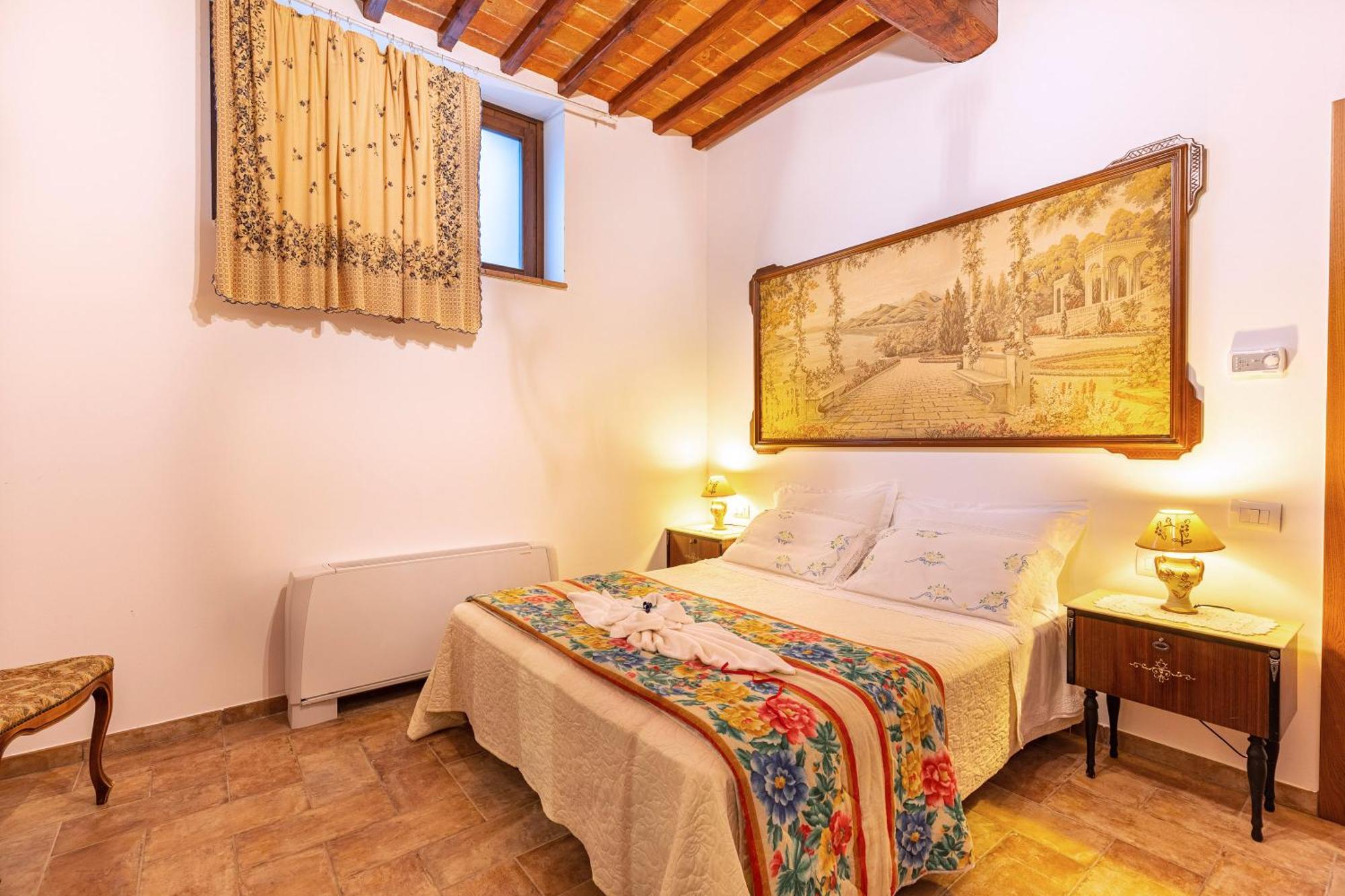 Agriturismo Il Casato - Il Torchio 피엔자 외부 사진