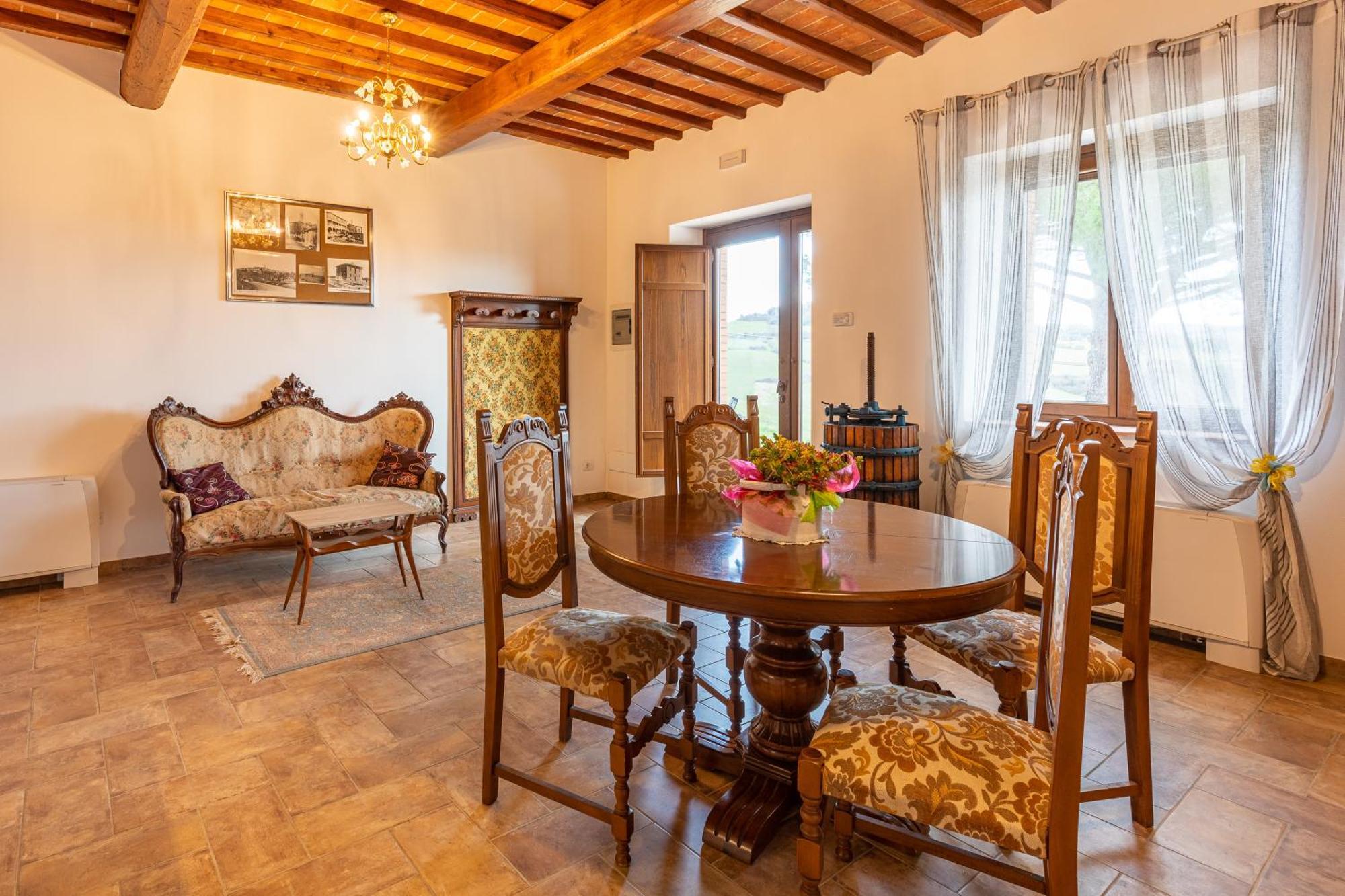 Agriturismo Il Casato - Il Torchio 피엔자 외부 사진